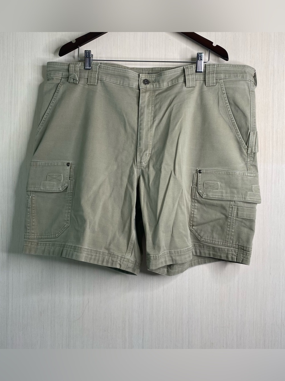 Duluth Trading Co Men's Flex Fire Hose Khaki Cargo Shorts Casual Utility 44